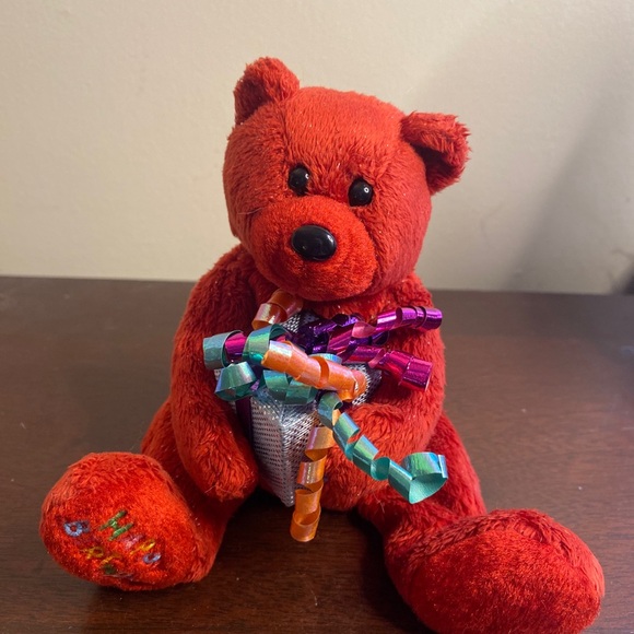 TY Beanie Baby - HAPPY BIRTHDAY the Bear ( Red - w/ Present ) (7 inch) Plushie - Picture 2 of 6